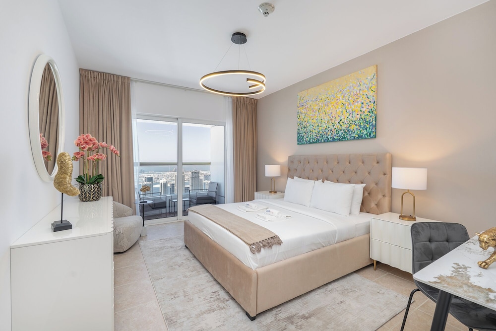 Czechin -Stylish 1BR in Elite Residences