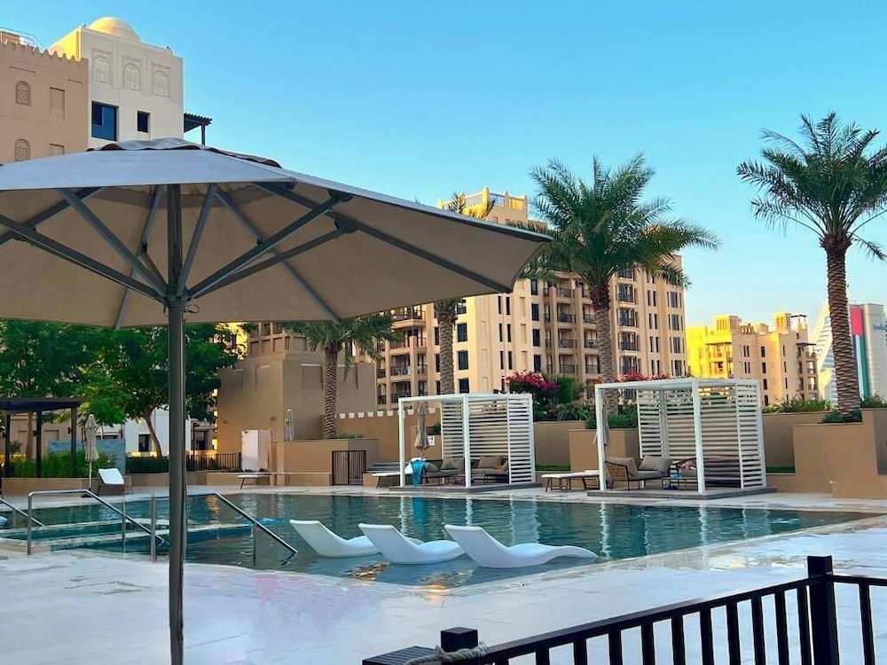 Aya - Modern 1BR Apartment with Balcony in Rahaal 2 — recepcion & lobby