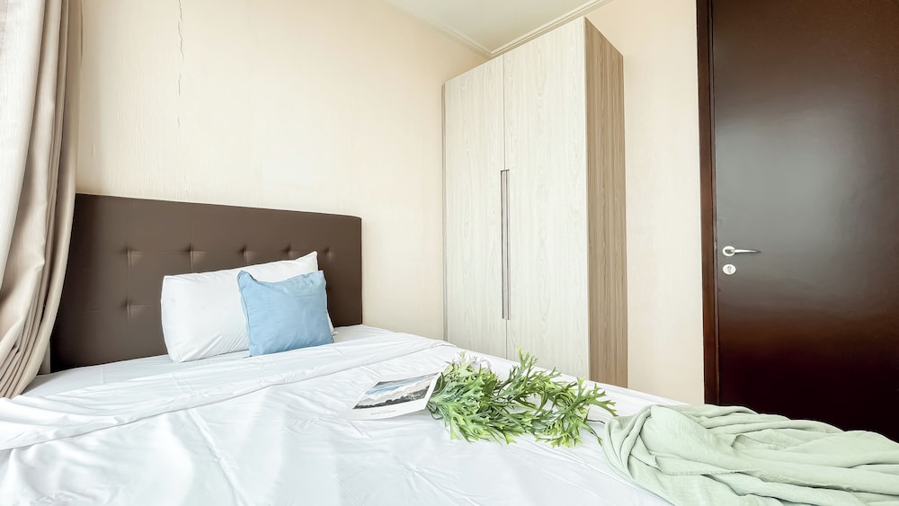 Comfort Living 2Br At Menteng Park Apartment