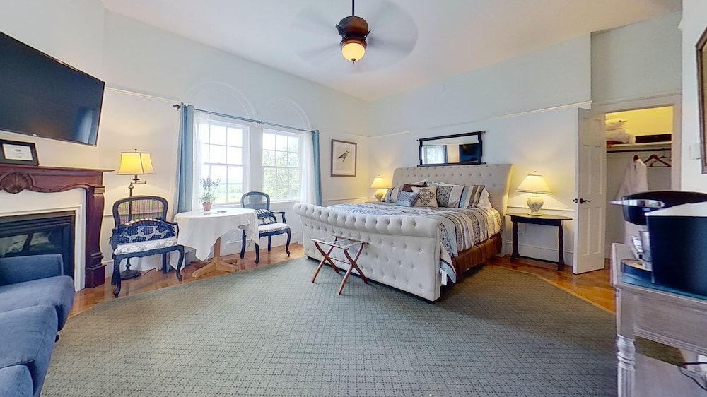 John Joseph Inn