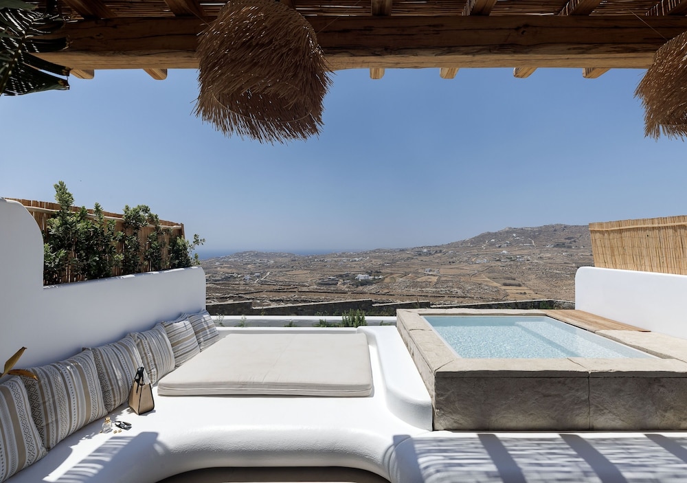 WhiteArt Suites