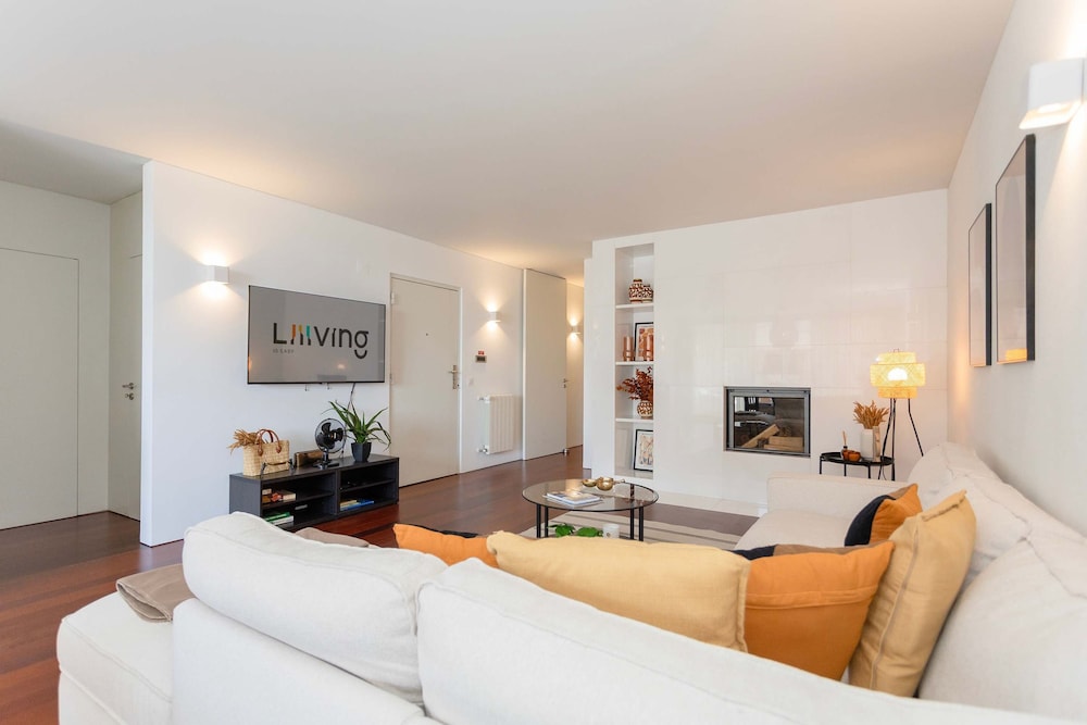 Liiiving in Porto - Foz Seaside Apartment