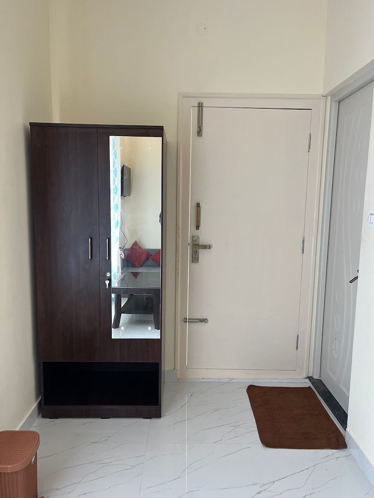 Sriram Guest House