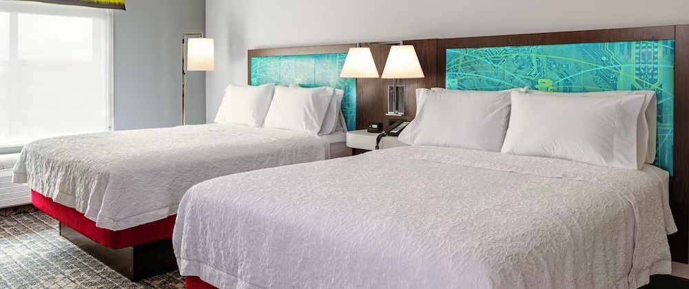 Hampton Inn & Suites Somerset