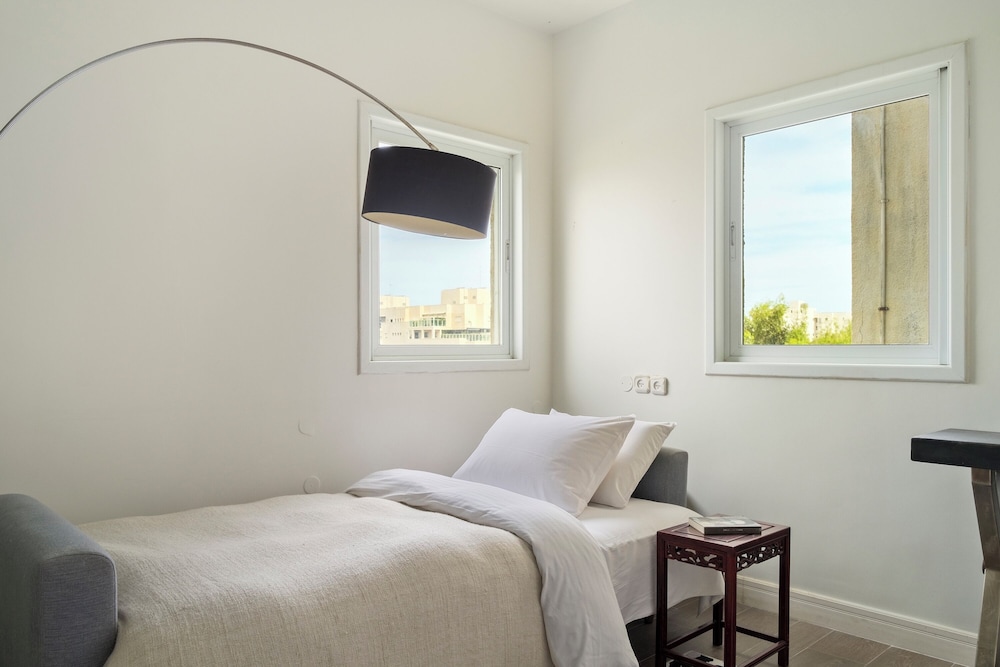 Ramat Aviv Stylish Stay by Sea N' Rent