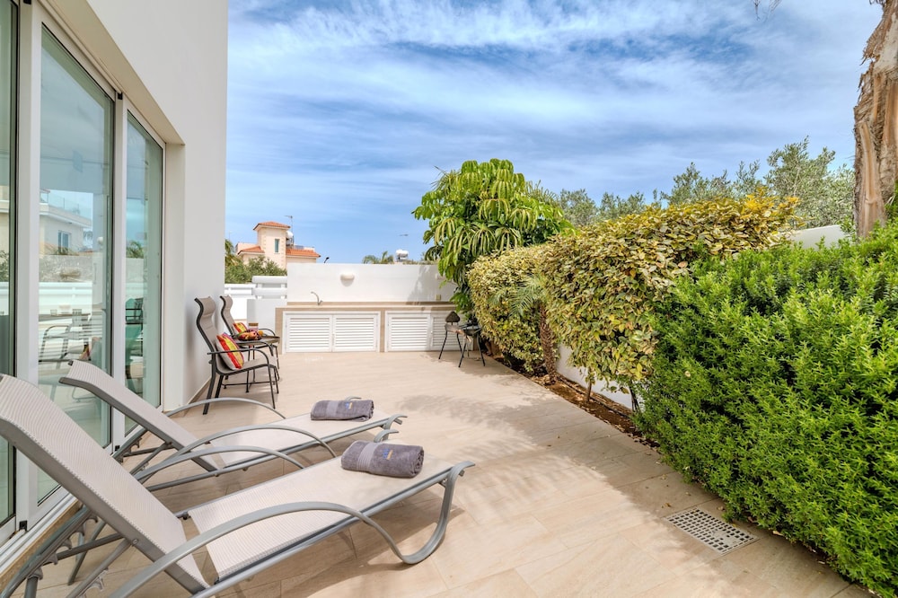Green Bay Villa 14 in Protaras