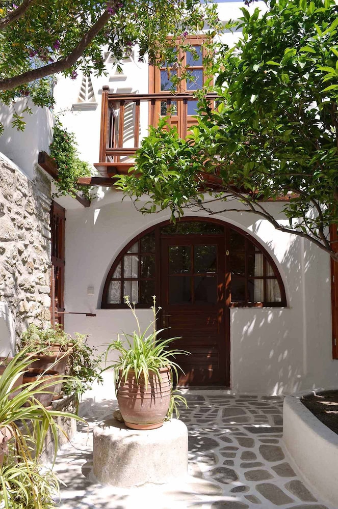 Villa Pinelopi