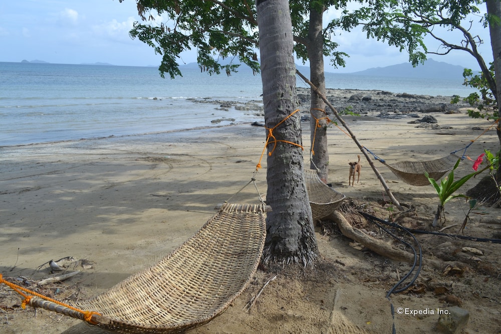 Tapik Beach Park Guest House