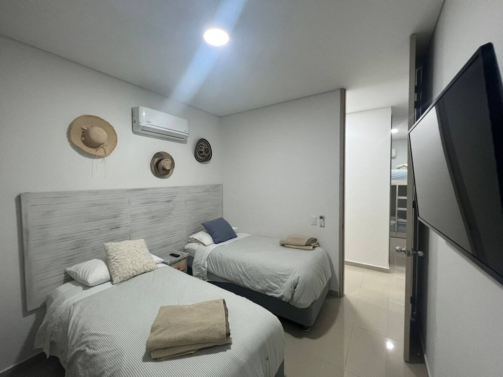 Stunning 2BR Apartament With Pool in Santa Marta