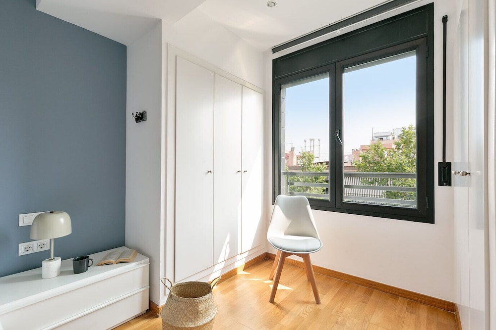 Sardenya Apartment by Olala Homes