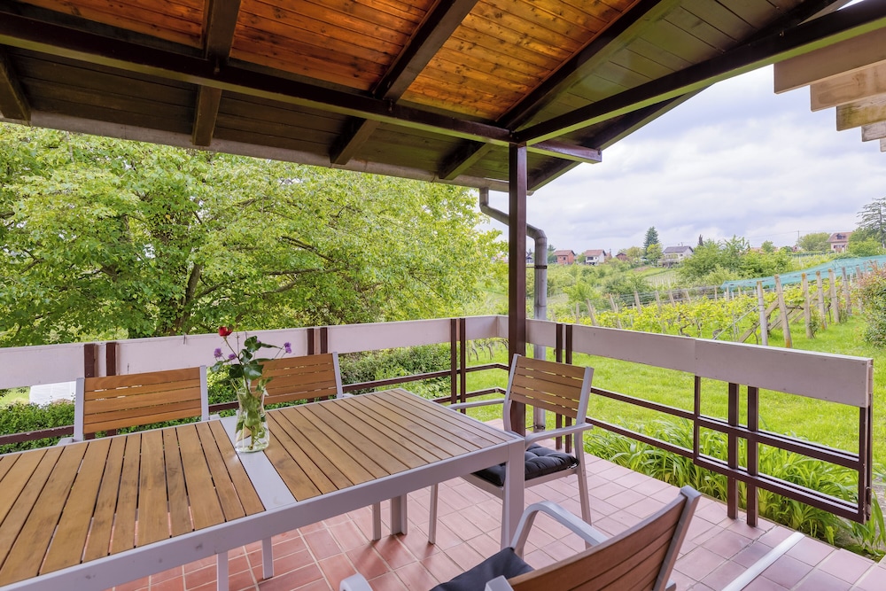 Lovely House Near Zagreb With Terrace view 5