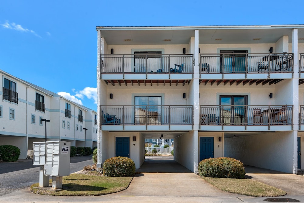 Costa Vista Townhouse #9