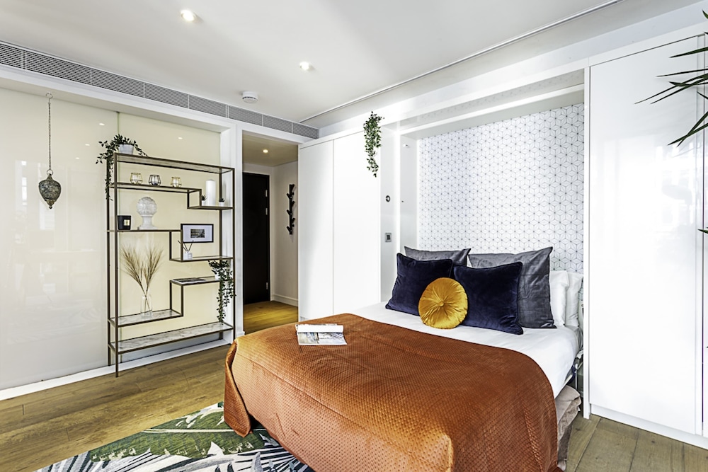 Idyllic Covent Garden Flat