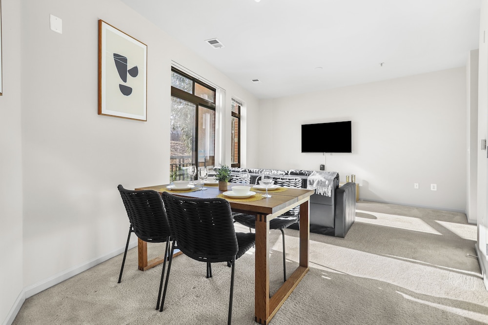 DC Charm in Crystal Apartments