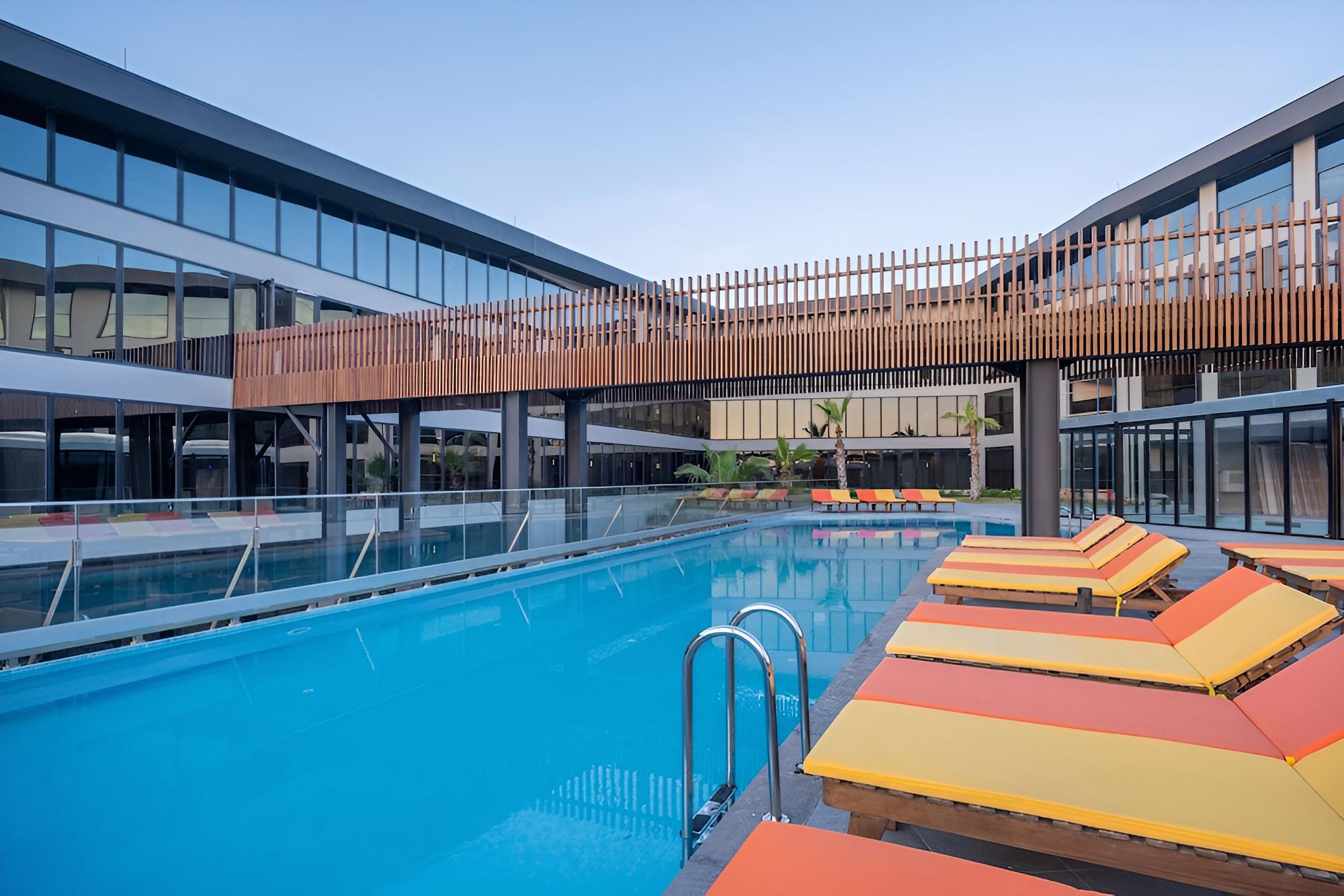 The S, Ascend Hotel Collection