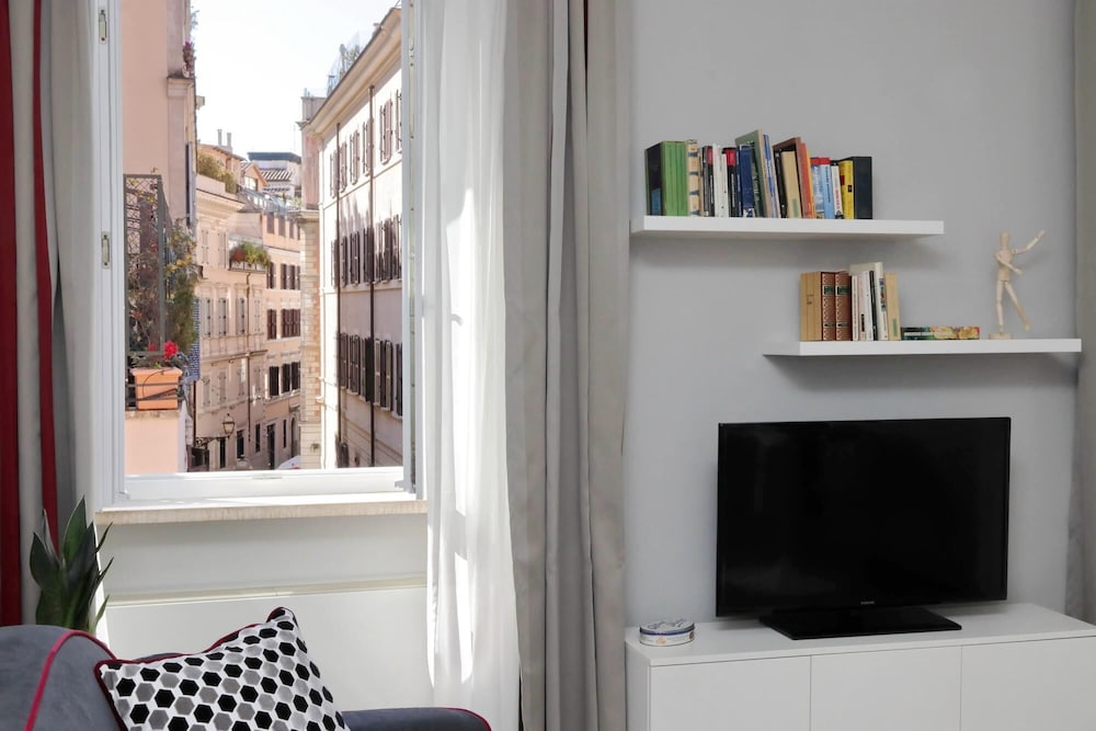 A8 Piazzetta Margutta A8 - My Extra Home