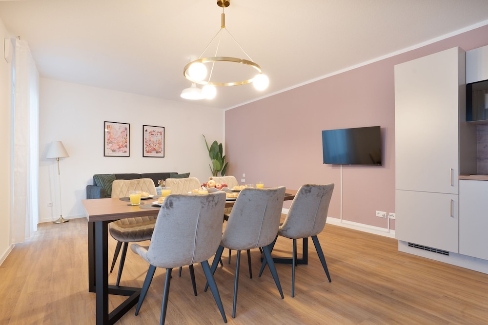Premium Apartments I home2share