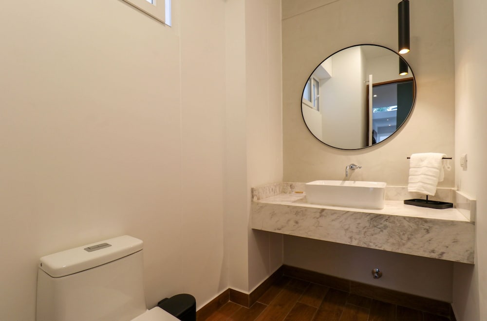 Elegant 3BR Duplex With Balcony in Miraflores