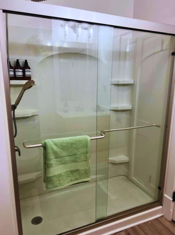 Jungle House Boutique Residences – Downtown Columbus & Short North