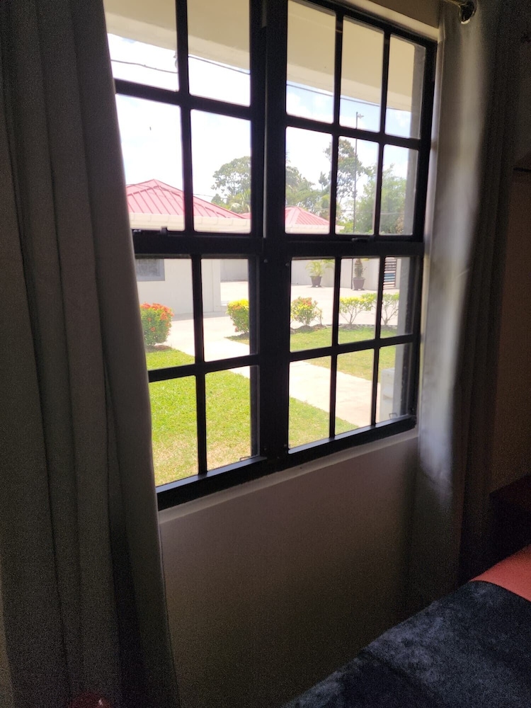 Ideal Executive Suites
