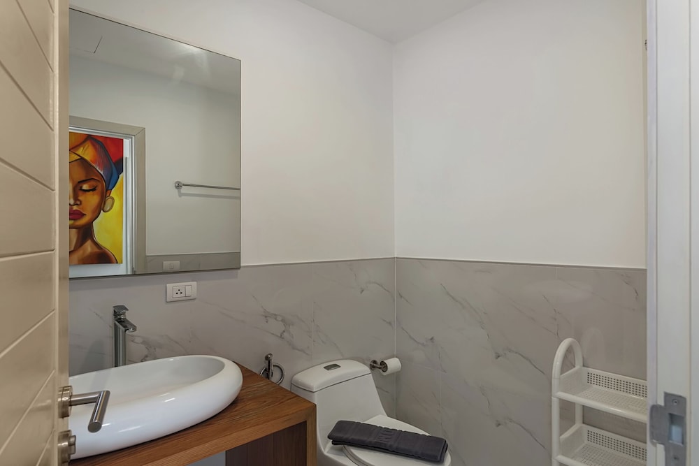 Karon Butterfly Condominium Phuket