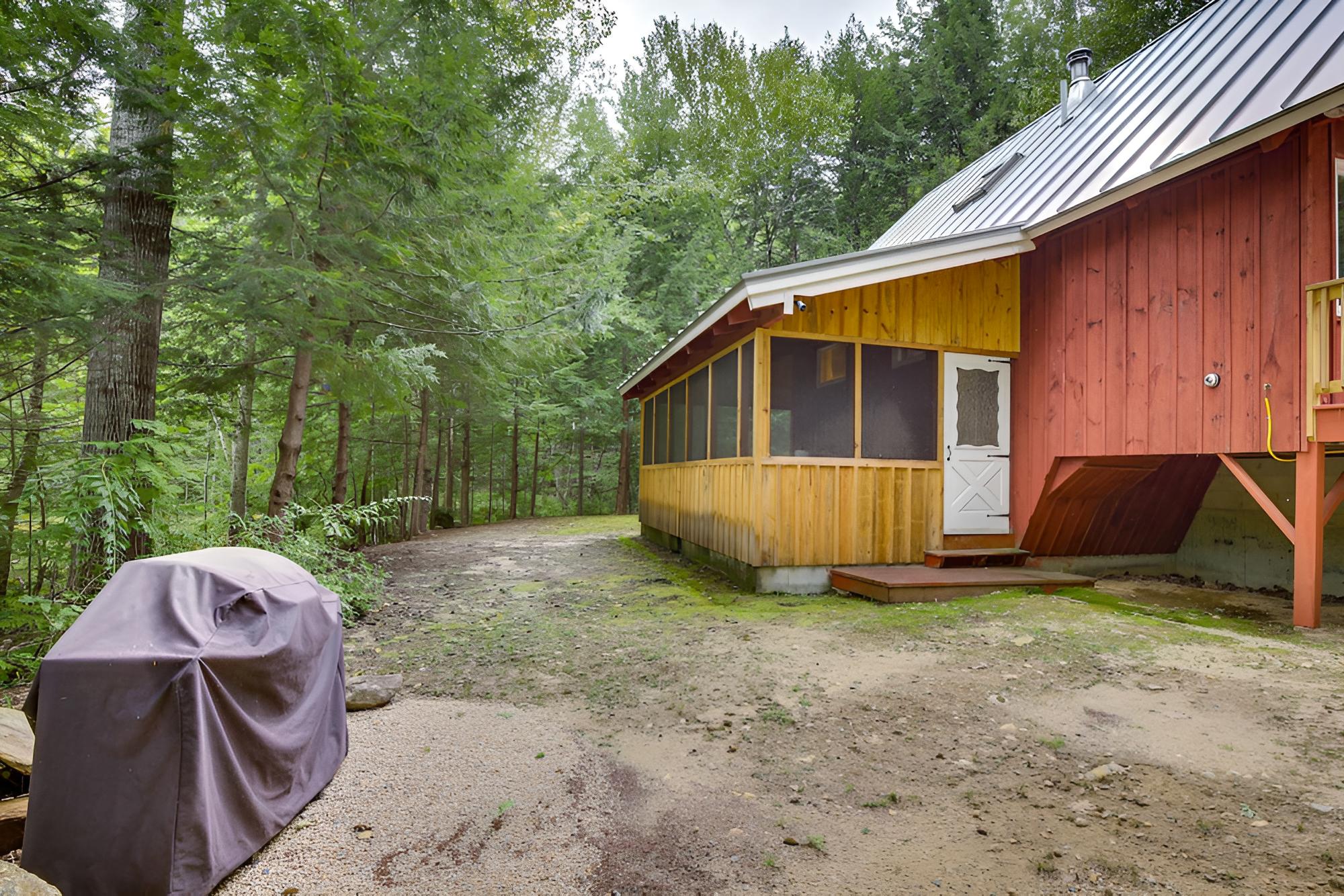 Rustic, Cozy Cabin w/ Easy Ski and Beach Access! view 3
