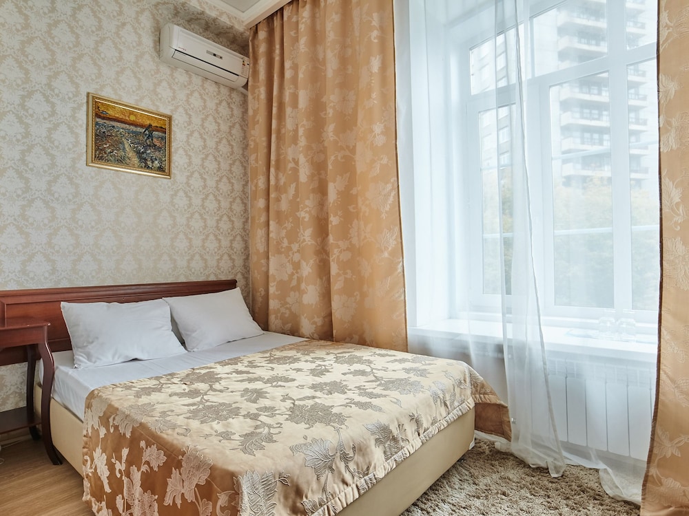 Hotel Bonjour at Kazakova
