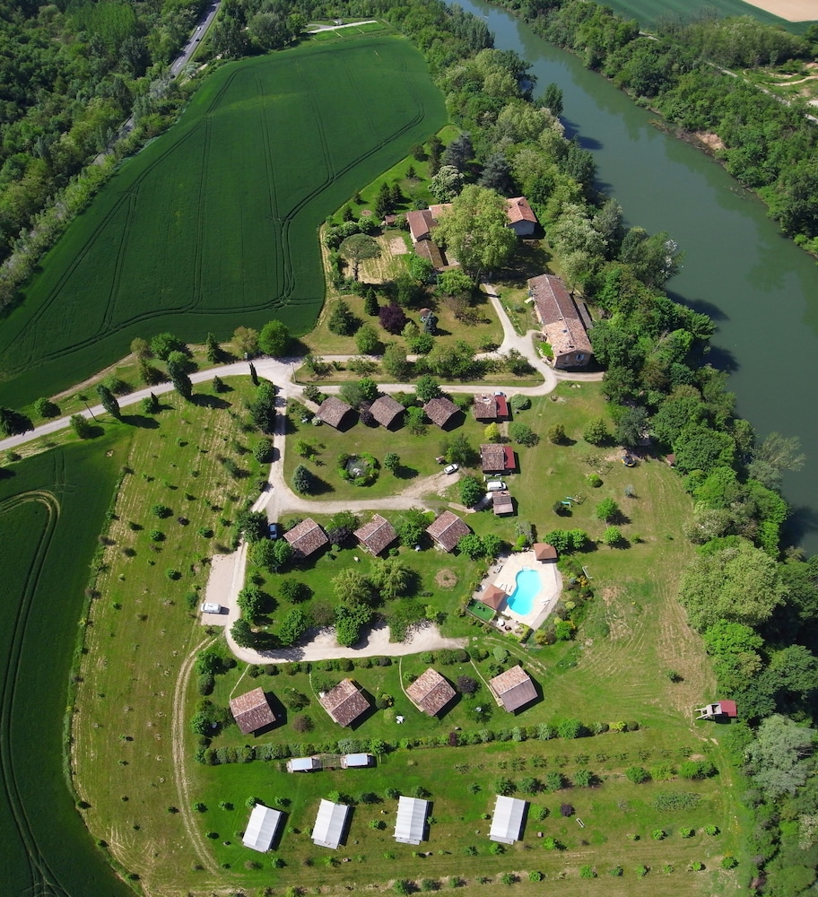 Les Chalets De Fiolles