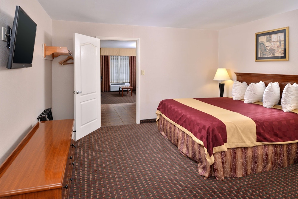 Americas Best Value Inn  Suites San Benito - Property Image 16