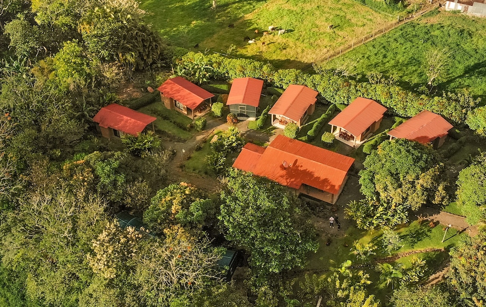 LUMARA LODGE