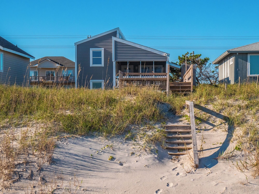 Blue Crab by Topsail Realty