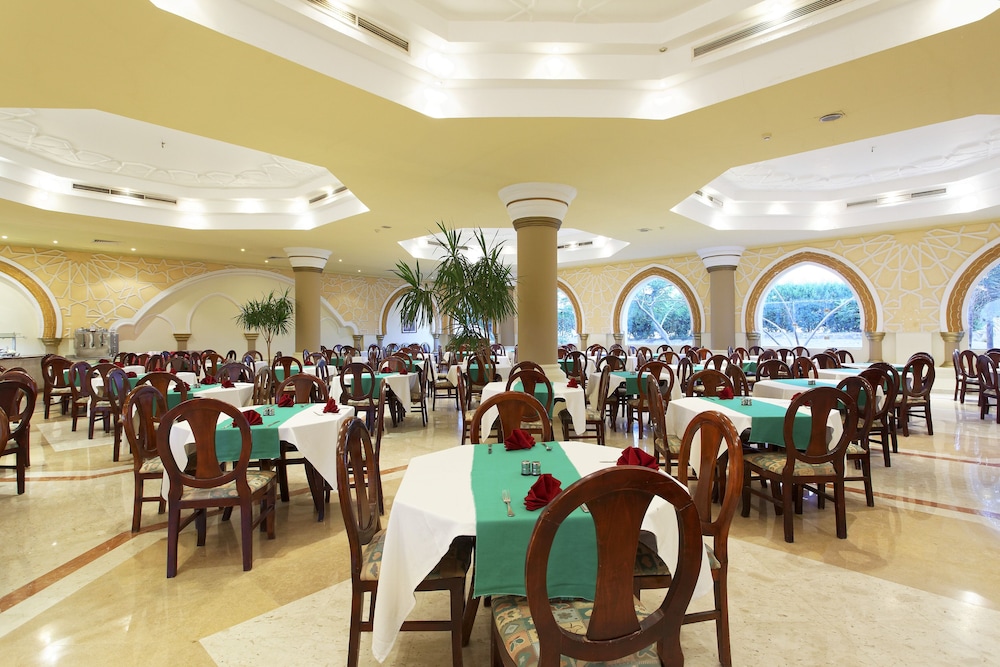 Pensee Royal Garden Beach Resort