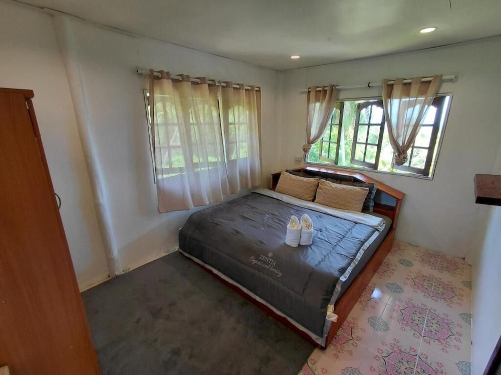 2 Bedroom Private Home Perfect for Families - Kitchen -seaviews -fast Wifi