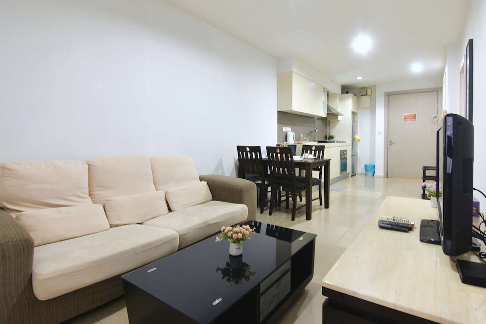 Modern 2BR Fairlane, Bkt Bintang Pavilion Lot 10