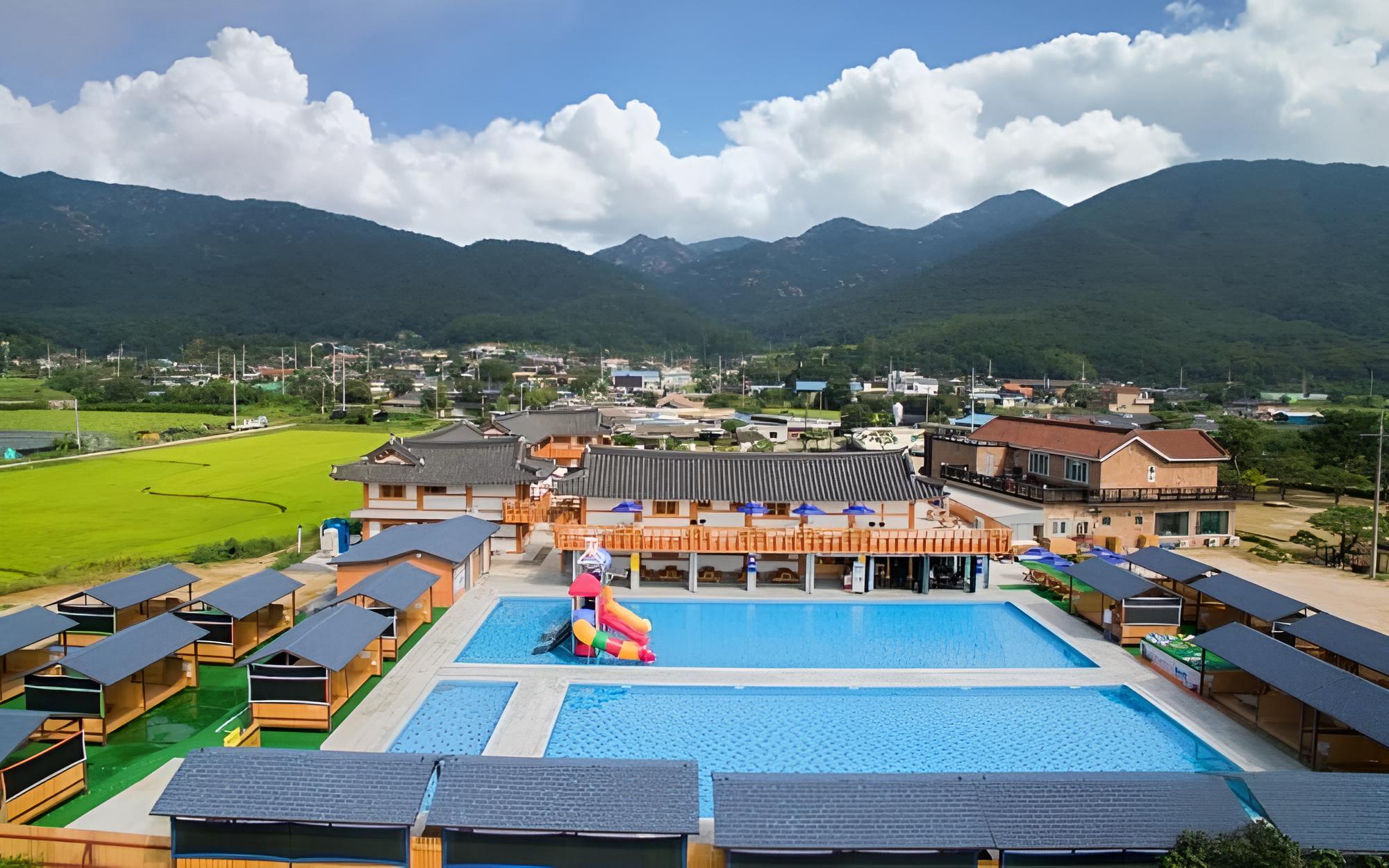 Gyeongju Yongjang Hanok Pension view 4