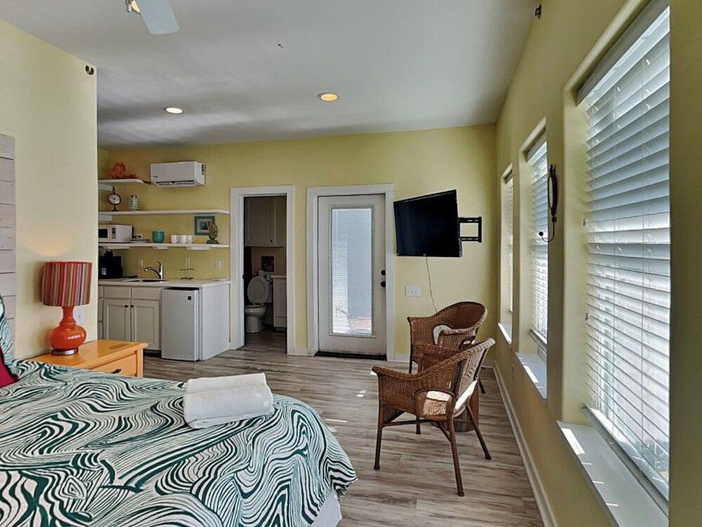 Brew Lagoon by Silver Sands Vacation Rentals