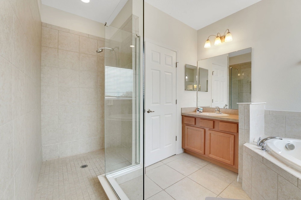 2245ca-providence Resort 6 Bedroom Home
