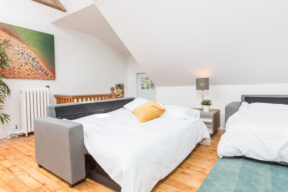 Applewood Suites - Palmerston Avenue