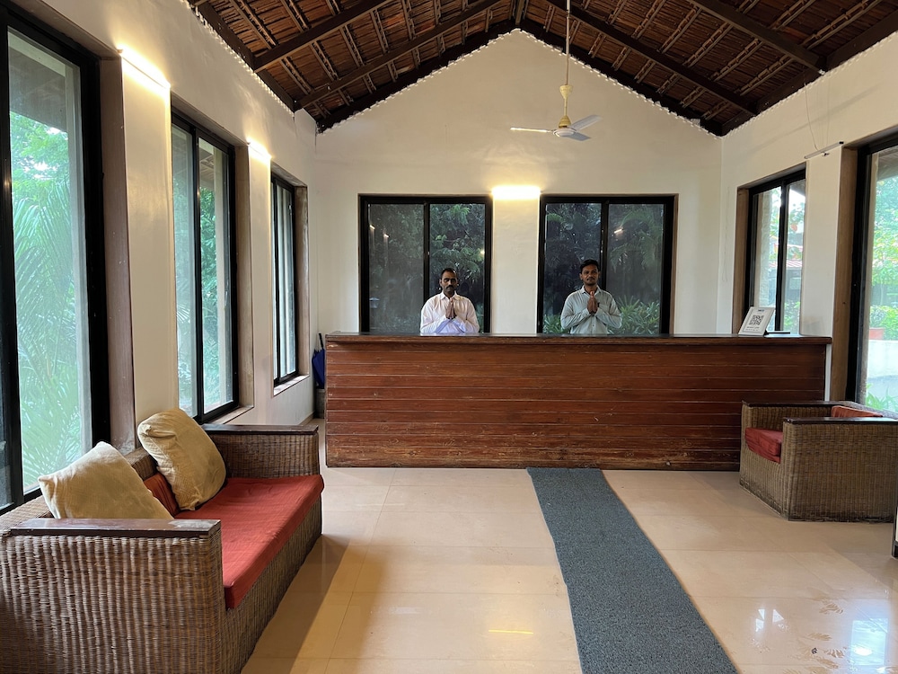 Yash Resort