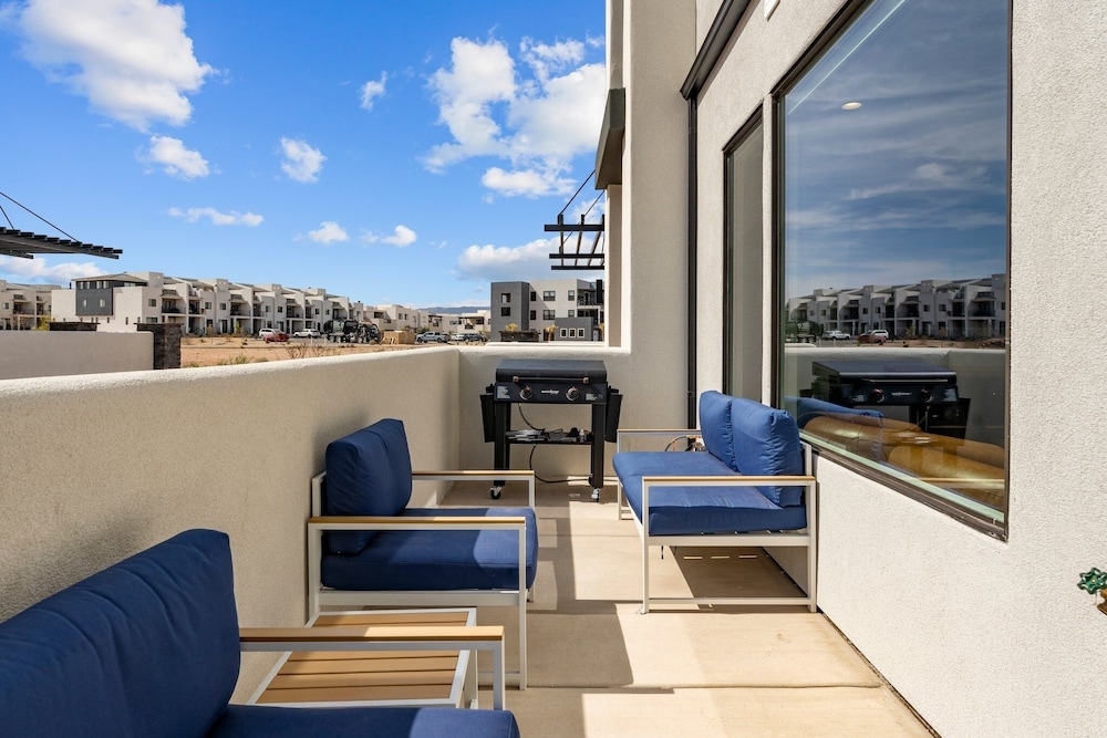 Starlight Sanctuary 4 Bedroom Townhouse