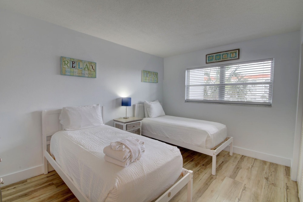 138 El Matador 2 Bedroom Condo