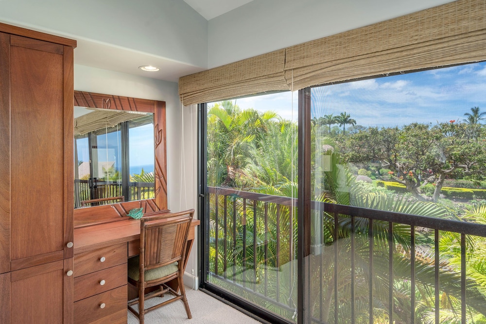 Discover Wailea Ekahi 39E - Breathtaking Ocean Views, Renovated, Wi-fi, Split AC
