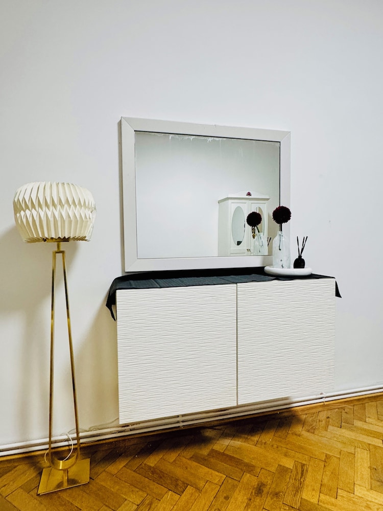 Affordable Apt Near Stadthalle