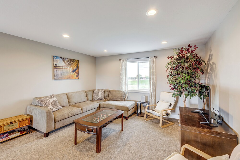 4 Mi to Snake River: Family Home w/ Yard in Rigby