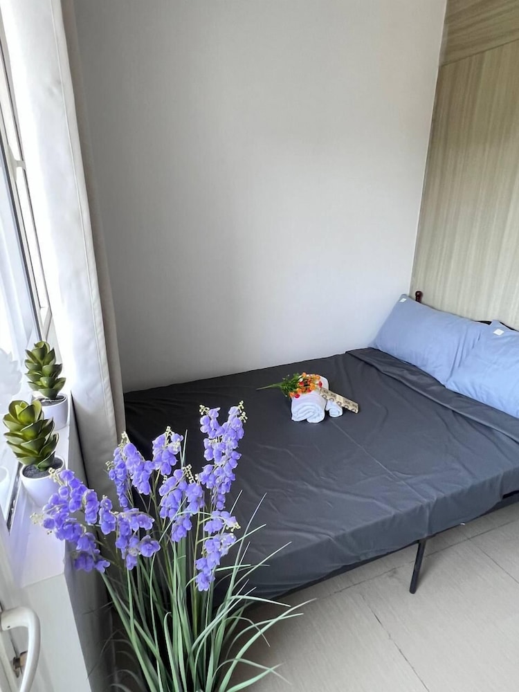 SHORE 1 RESIDENCES