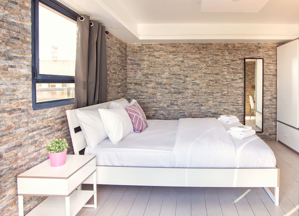 Shenkin Vilmar Apartments