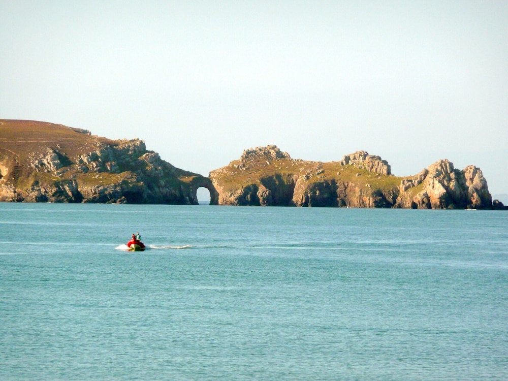 Holiday Home in Crozon Near Sandy Beaches