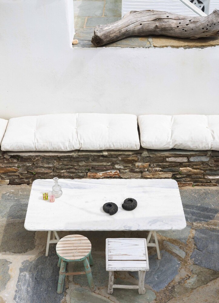 Tinos Experience the House