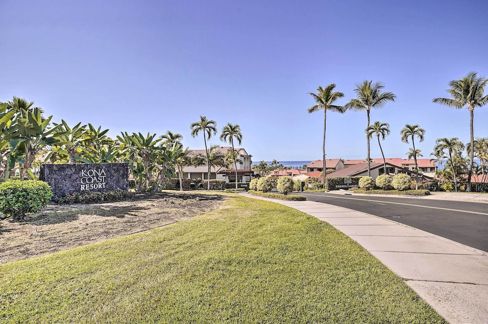 Kailua-kona Condo w/ Resort Amenities Access!