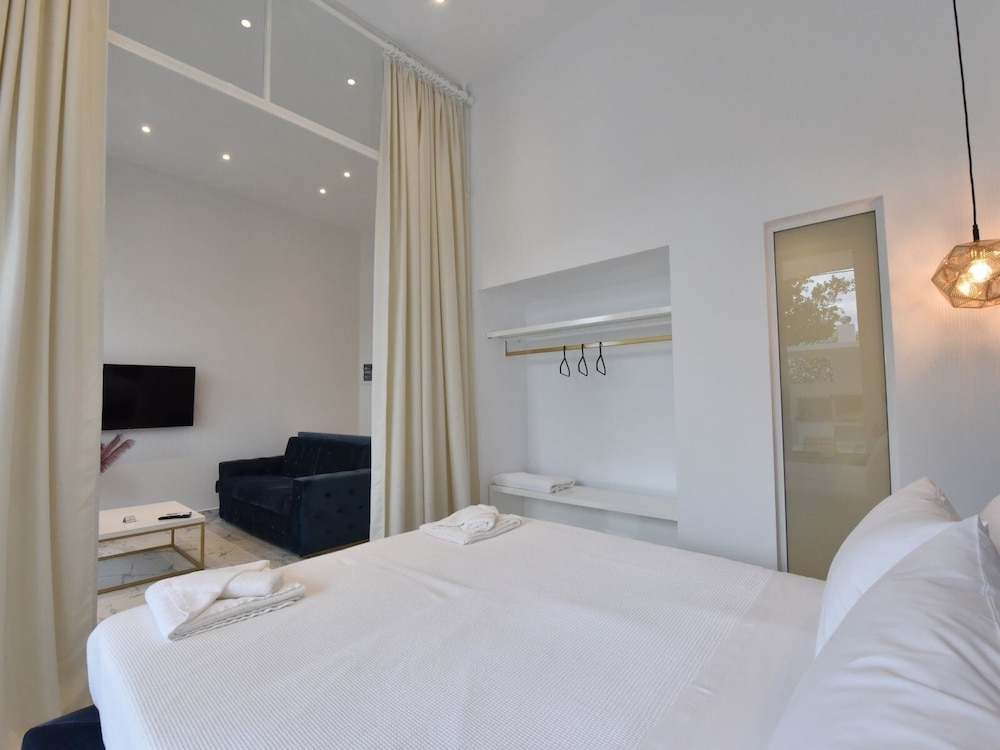 4 Elements Earth Luxury Suites